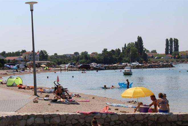 Apartmani Misak Vrsi Exteriér fotografie
