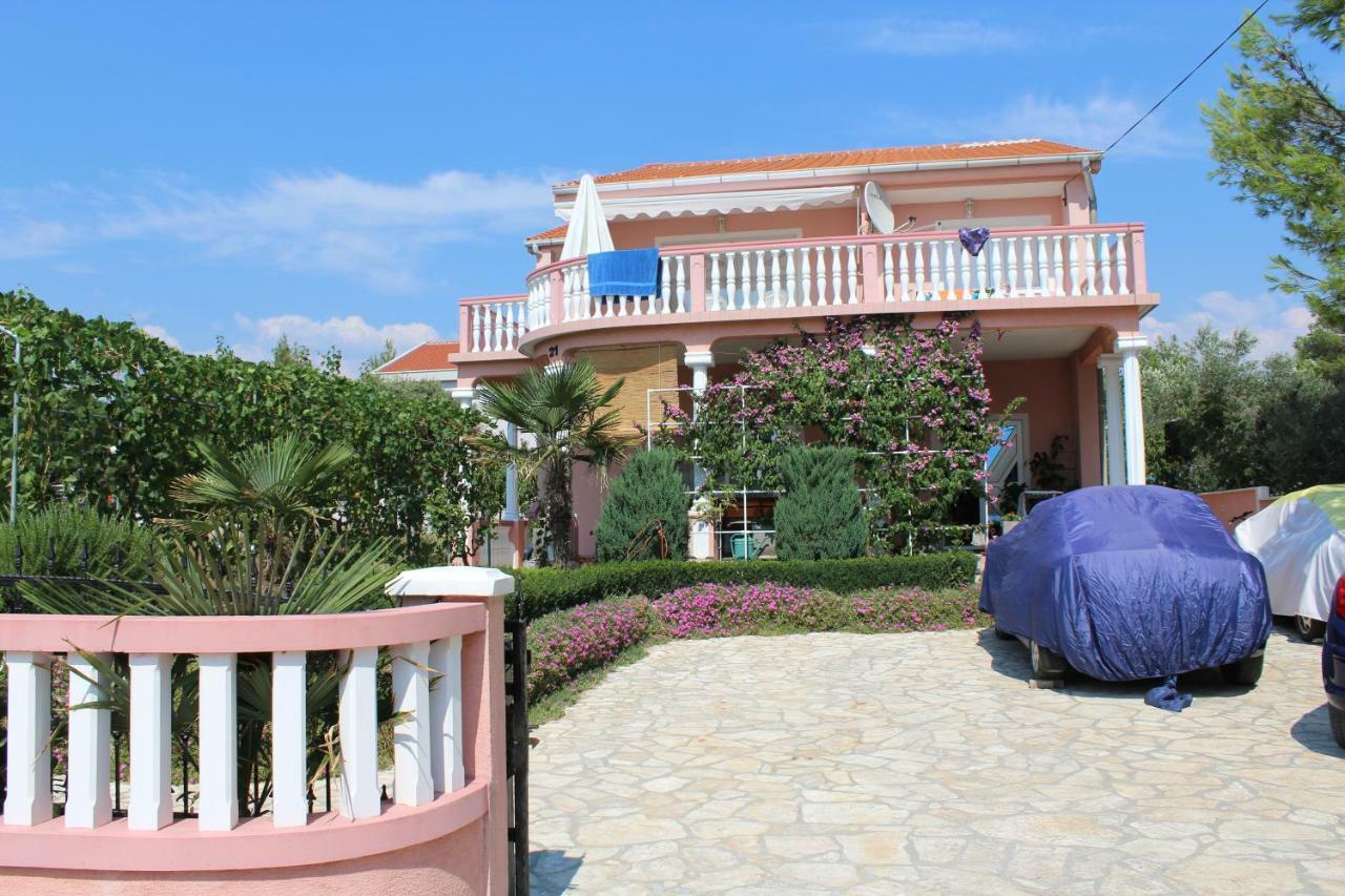 Apartmani Misak Vrsi Exteriér fotografie